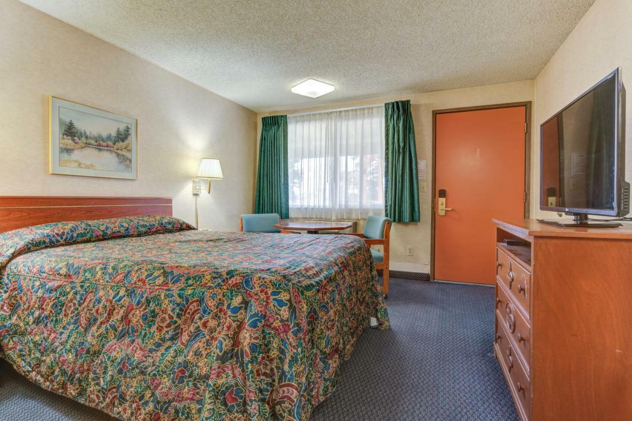 Redmond Inn מראה חיצוני תמונה